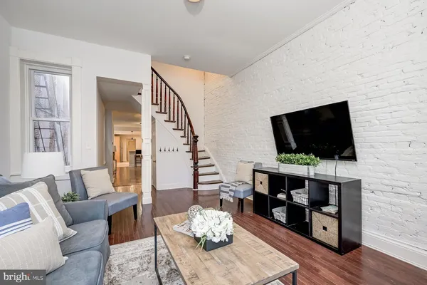 $2,500 | 23 North Patterson Park Avenue, Baltimore, MD 21231