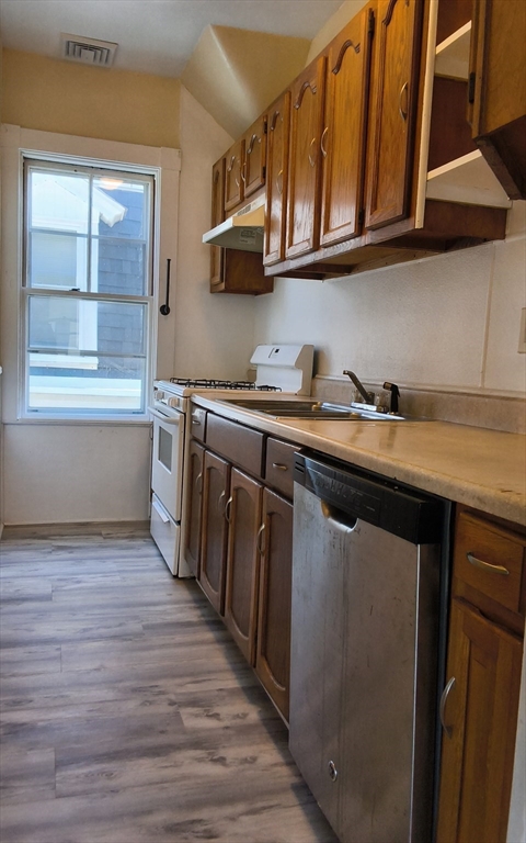 517-519 2nd Street, Unit 3 Fall River, MA 02721 - Photo 3 of 11