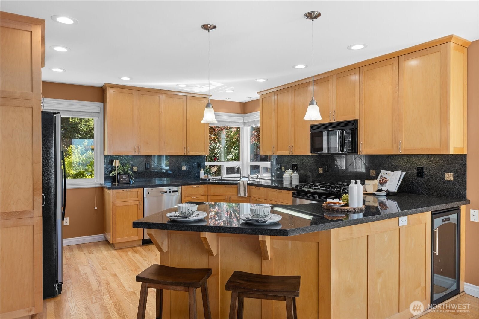 16209 70th Place West Edmonds, WA 98026 - Photo 11 of 39