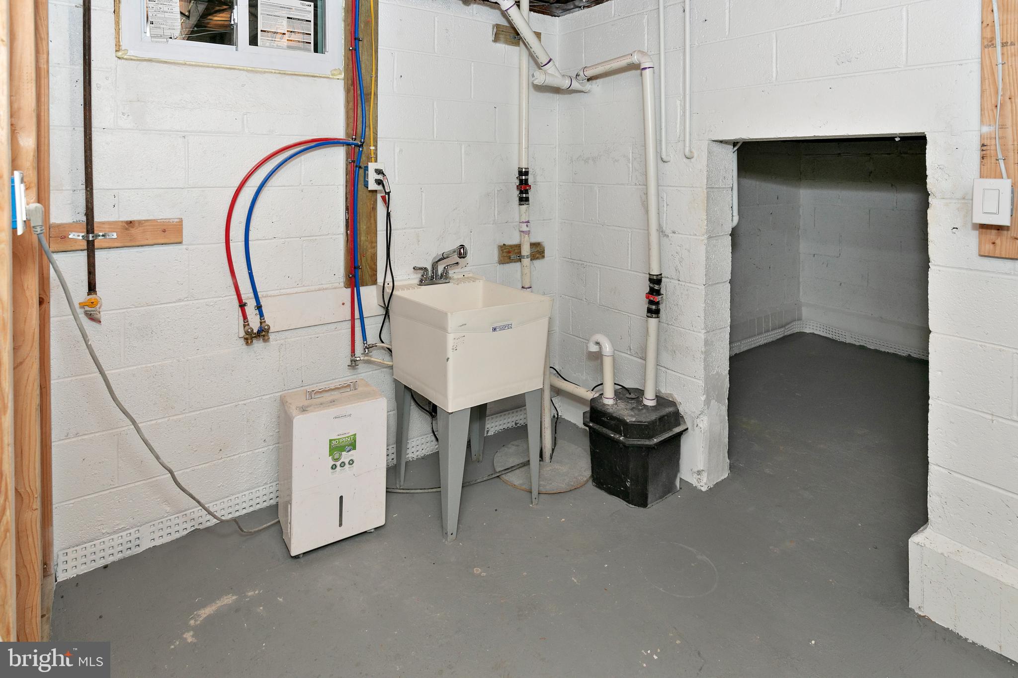 268 South Fellowship Road Maple Shade, NJ 08052 - Photo 29 of 32 Laundry Area