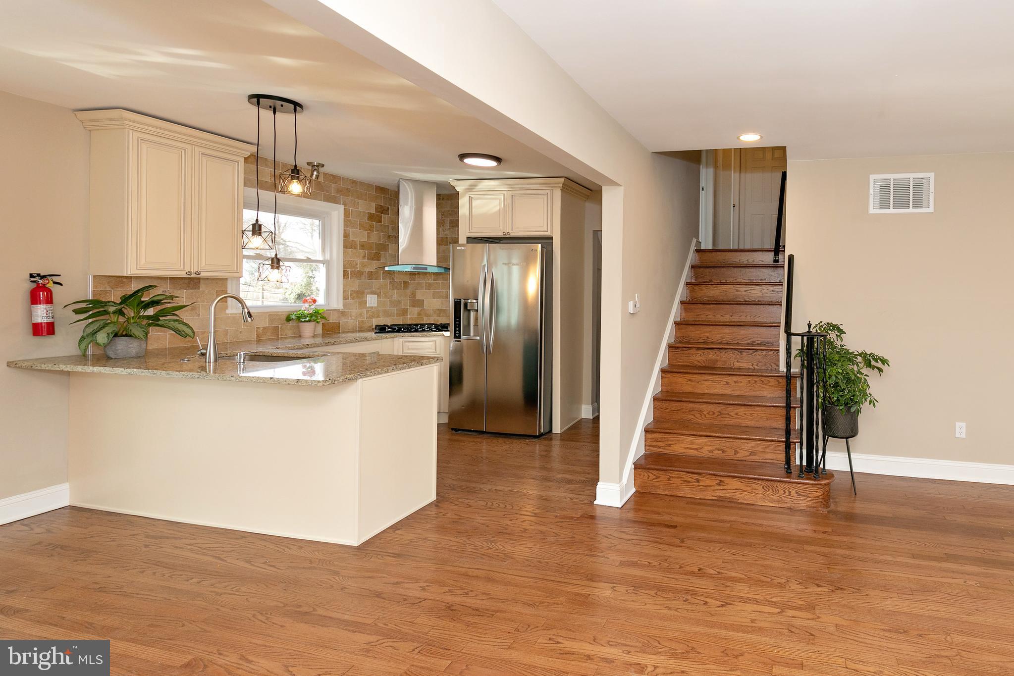 268 South Fellowship Road Maple Shade, NJ 08052 - Photo 6 of 32 Kitchen