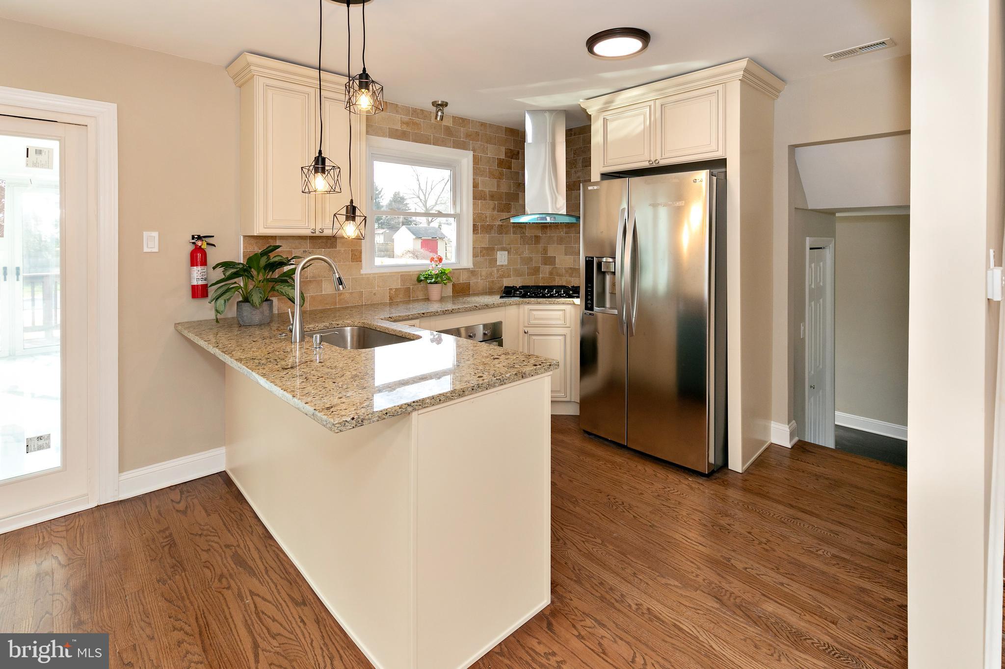 268 South Fellowship Road Maple Shade, NJ 08052 - Photo 8 of 32 Kitchen