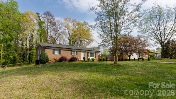 $264,000 | 2640 Meadowlark Lane, Gastonia, NC 28056