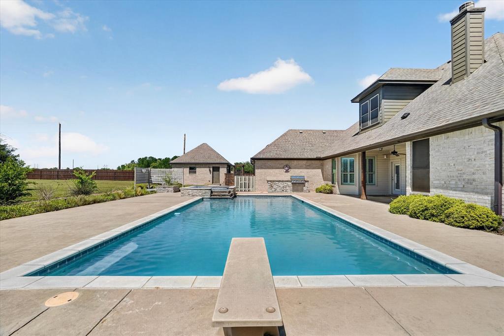 2000 Adams Lane South Azle, TX 76020 - Photo 13 of 38