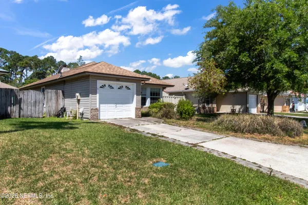 $2,000 | 1720 Wildwood Creek Lane, Jacksonville, FL 32246