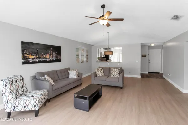 $2,000 | 1720 Wildwood Creek Lane, Jacksonville, FL 32246