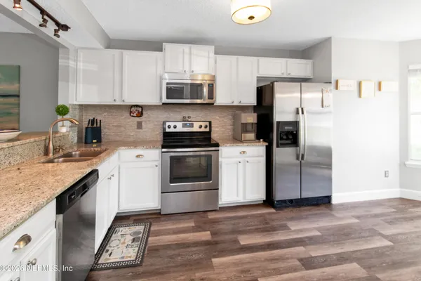 $2,000 | 1720 Wildwood Creek Lane, Jacksonville, FL 32246