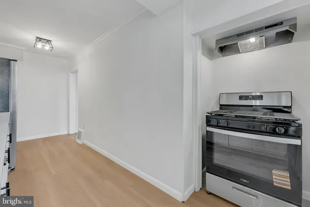 $2,300 | 217 Pennsylvania Road, Brooklawn, NJ 08030