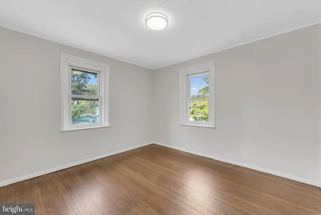 $2,300 | 217 Pennsylvania Road, Brooklawn, NJ 08030