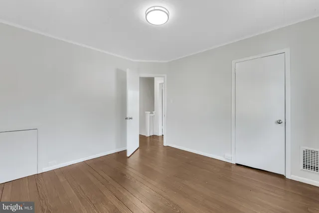 $2,300 | 217 Pennsylvania Road, Brooklawn, NJ 08030