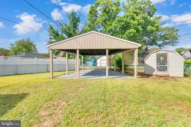 $2,300 | 217 Pennsylvania Road, Brooklawn, NJ 08030