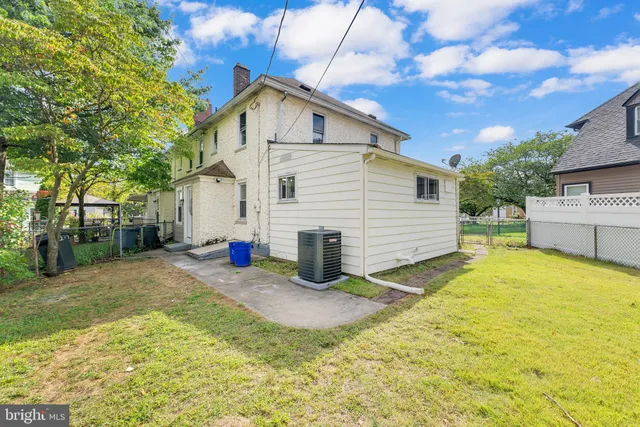 $2,300 | 217 Pennsylvania Road, Brooklawn, NJ 08030