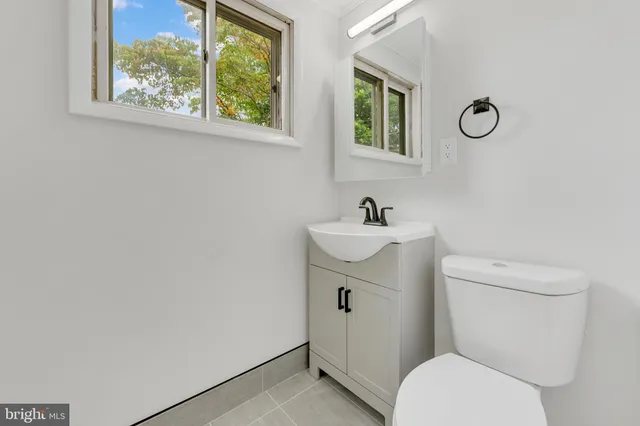 $2,300 | 217 Pennsylvania Road, Brooklawn, NJ 08030