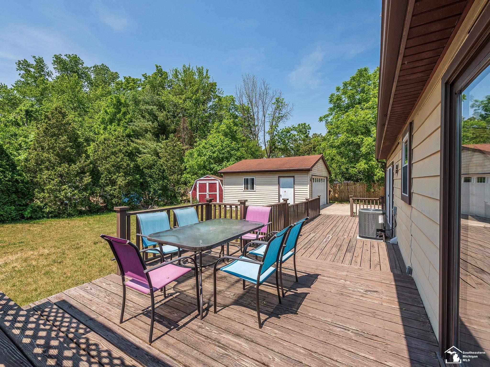 8245 Summerfield Road Lambertville, MI 48144 - Photo 22 of 26 50111368-21.JPG