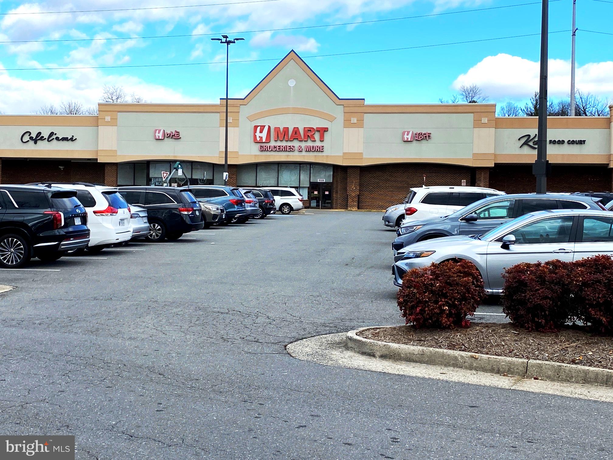 9409 Burke Burke, VA 22015 - Photo 13 of 16 Close to HMart, Spartan's & other Burke favorites