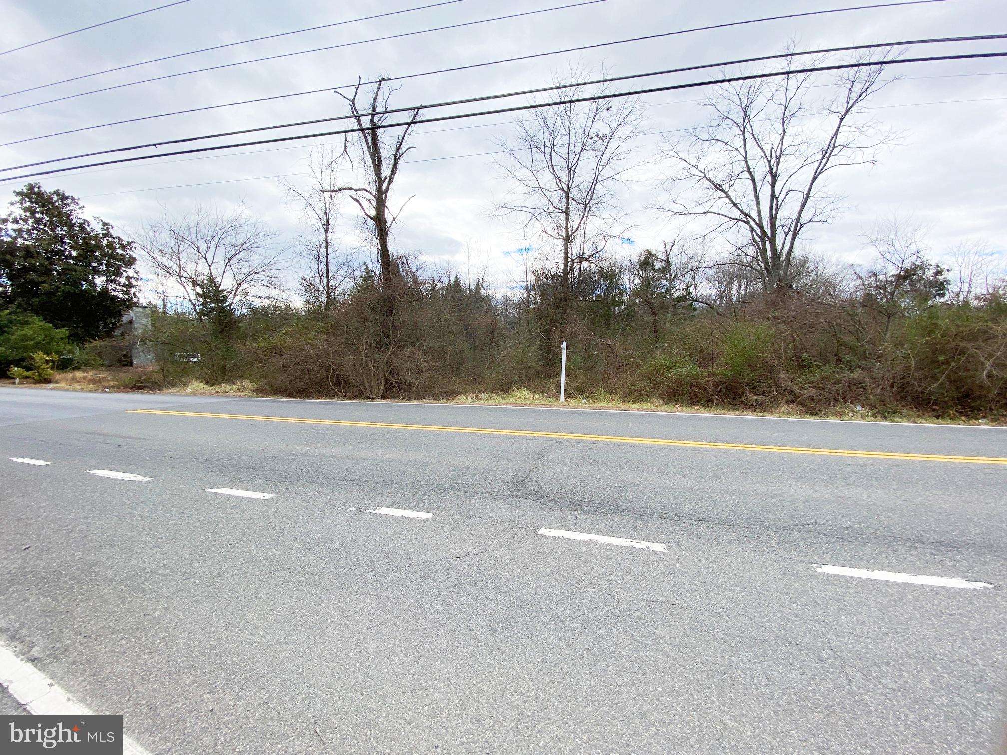 9409 Burke Burke, VA 22015 - Photo 9 of 16 View of land from roadway