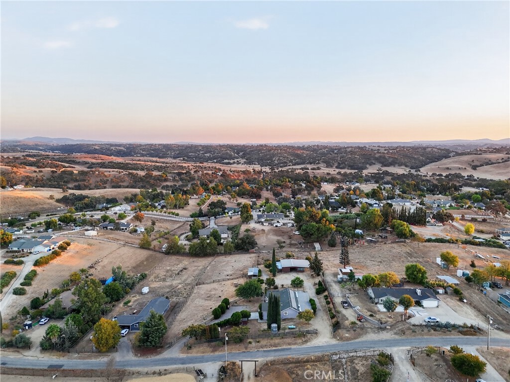 5642 Prancing Deer Road Paso Robles, CA 93446 - Photo 40 of 52 Gallery Image 40