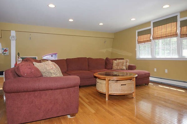 125 Lincoln Road Walpole, MA 02081 - Photo 16 of 26 Gallery Image 16