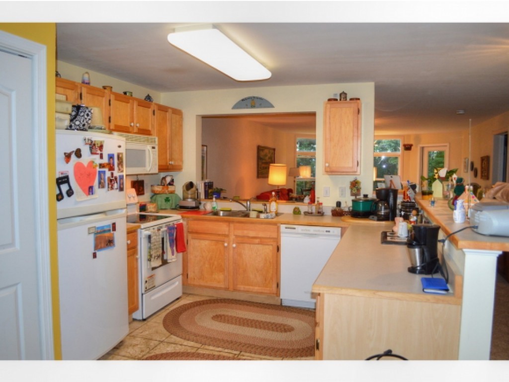 13 Claire Point Road, Unit 13 Burlington, VT 05408 - Photo 13 of 14 Gallery Image 13