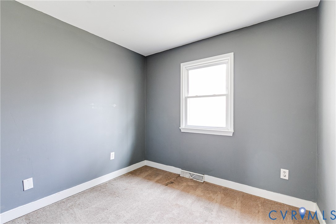 3041 Clintwood Road Midlothian, VA 23112 - Photo 13 of 22