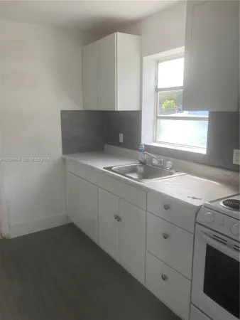 $1,800 | 10680 Southwest 172nd Street, Unit 10682, Miami, FL 33157