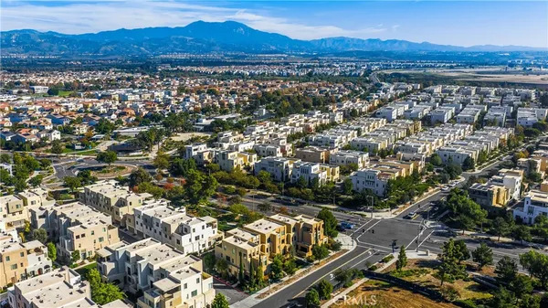 $1,499,900 | 269 Magnet, Irvine, CA 92618