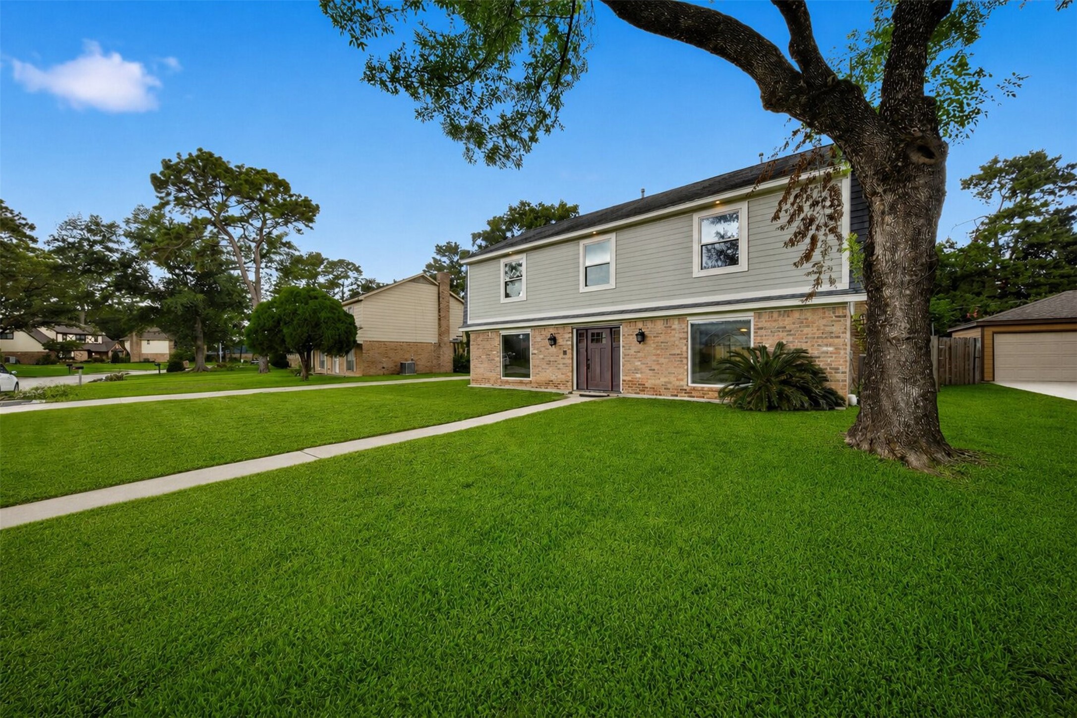 15414 Ripplestream Drive Houston, TX 77068 - Photo 3 of 41 Big front yard of the home!