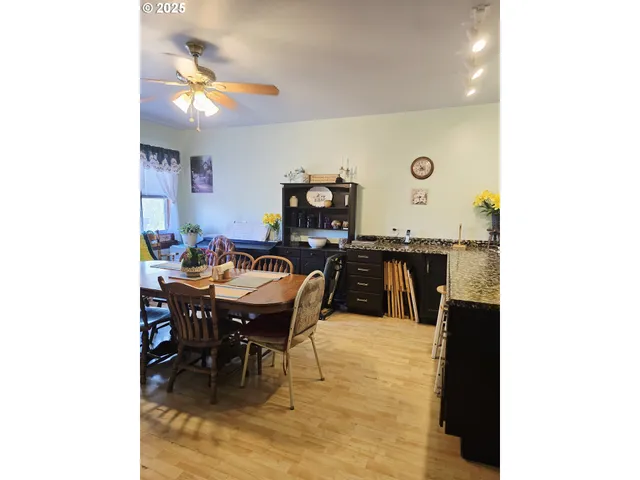 $899,000 | 61938 High Valley Road, Union, OR 97883