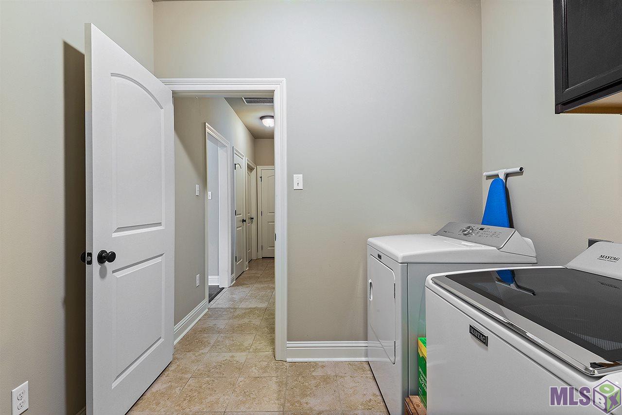 9036 Falling Oak Drive Baton Rouge, LA 70817 - Photo 18 of 21 Inside Laundry