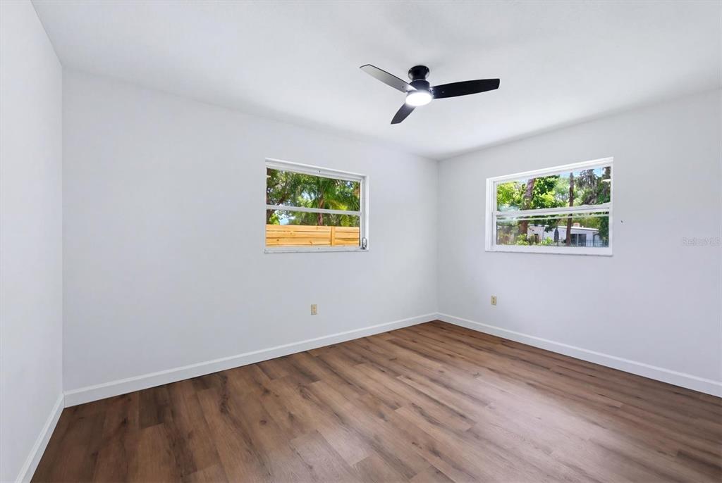 4100 Tee Road Sarasota, FL 34235 - Photo 24 of 35