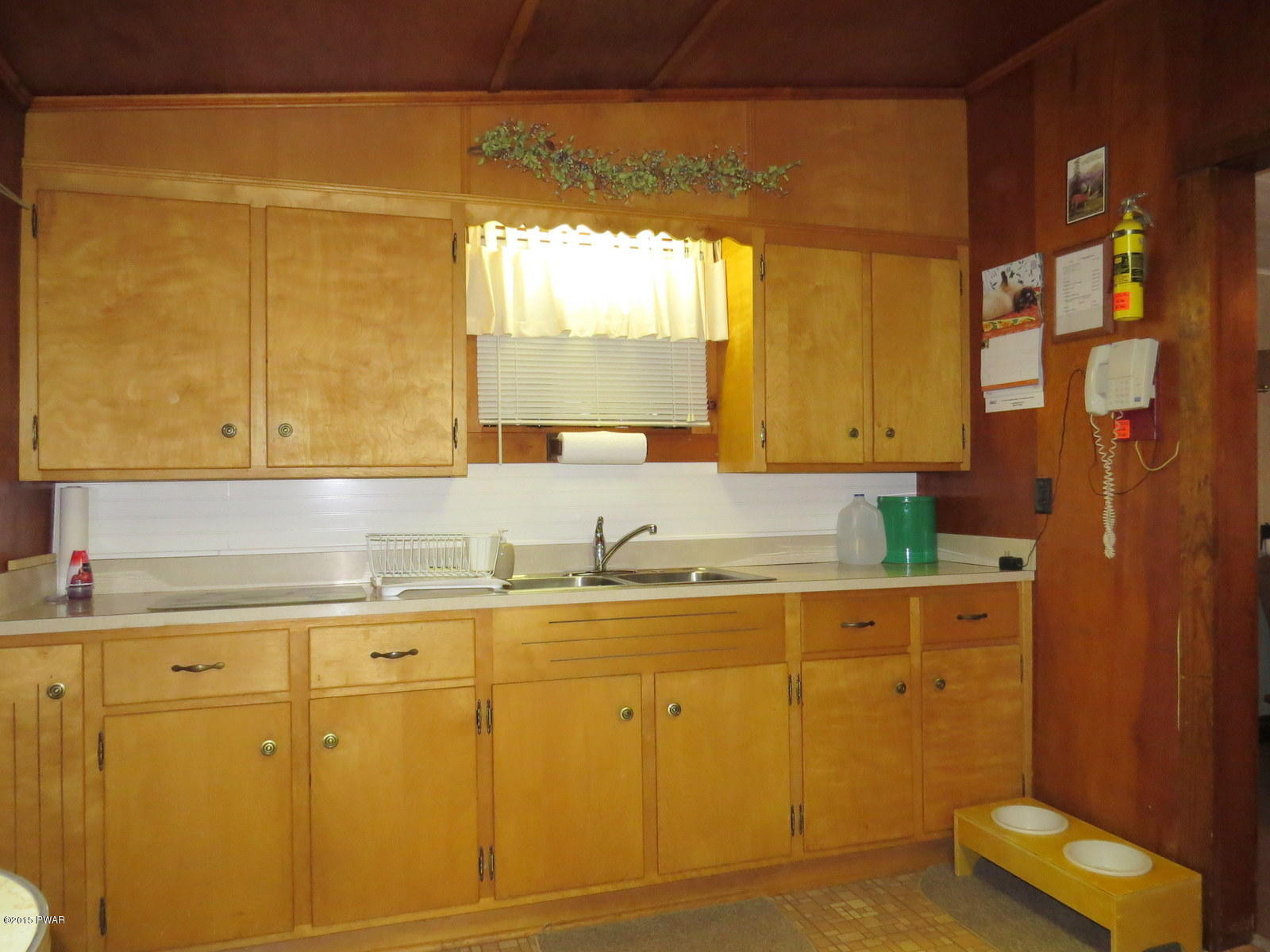 147 Ridgefield Point Road Greentown, PA 18426 - Photo 11 of 31