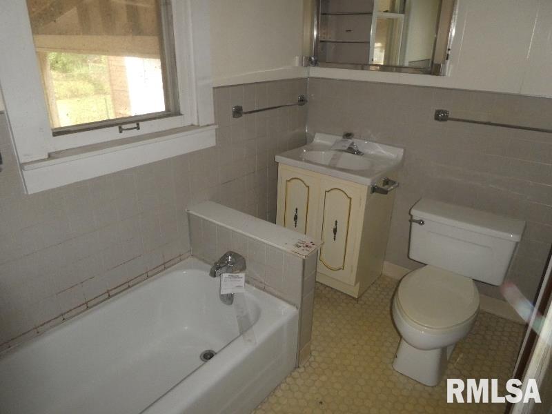 1201 North Bengel Street Springfield, IL 62702 - Photo 14 of 25