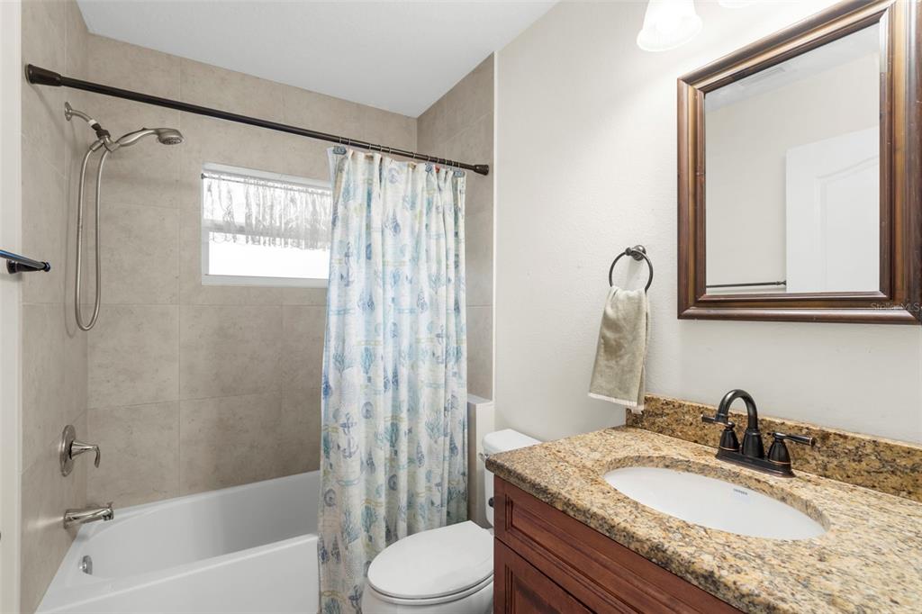 947 Seneca Road Venice, FL 34293 - Photo 15 of 52