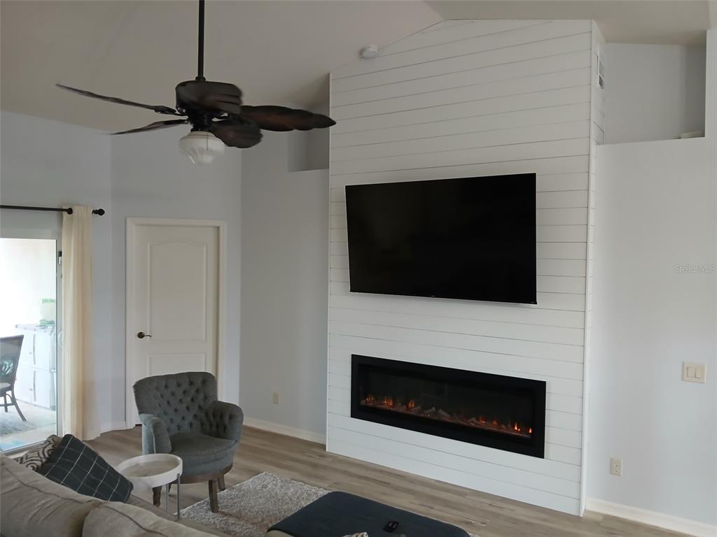 947 Seneca Road Venice, FL 34293 - Photo 4 of 52