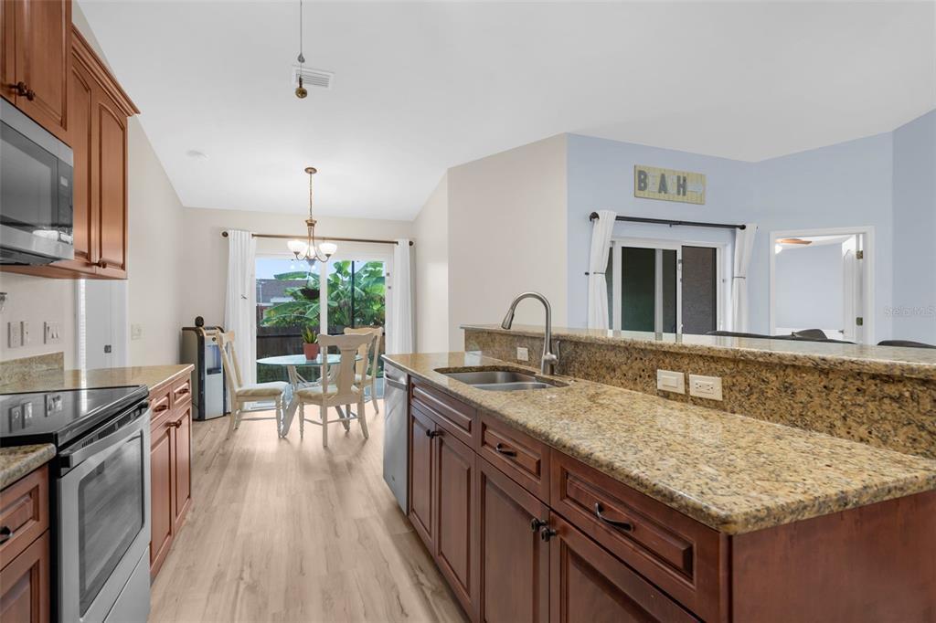 947 Seneca Road Venice, FL 34293 - Photo 7 of 52