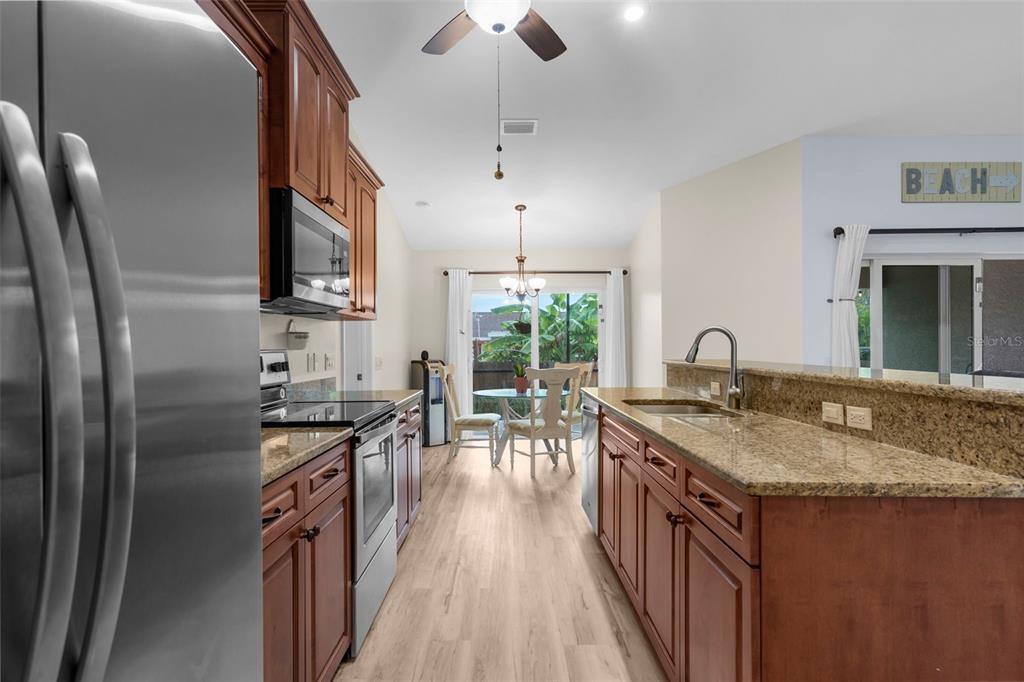 947 Seneca Road Venice, FL 34293 - Photo 8 of 52