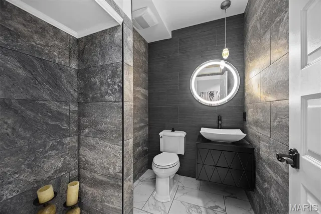 $1,220,000 | 7406 Creek Ridge Lane, Edwardsville, IL 62025