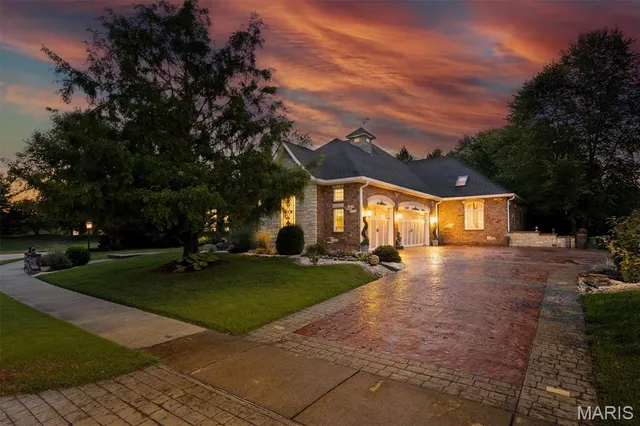 $1,220,000 | 7406 Creek Ridge Lane, Edwardsville, IL 62025