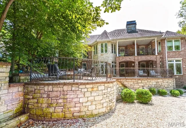 $1,220,000 | 7406 Creek Ridge Lane, Edwardsville, IL 62025