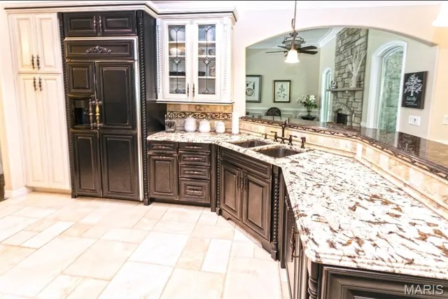 $1,220,000 | 7406 Creek Ridge Lane, Edwardsville, IL 62025