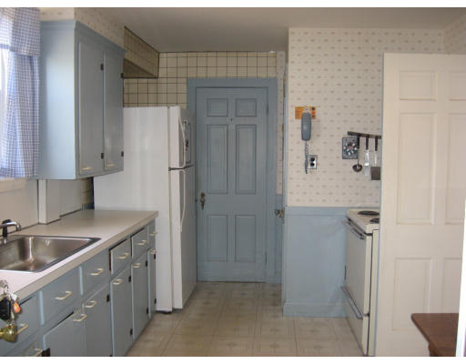 21 Pilgrim Road Weymouth, MA 02191 - Photo 2 of 12 Gallery Image 2
