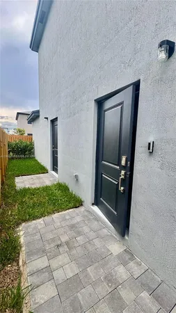 $1,850 | 19479 Southwest 340th Street, Unit 2, Homestead, FL 33034