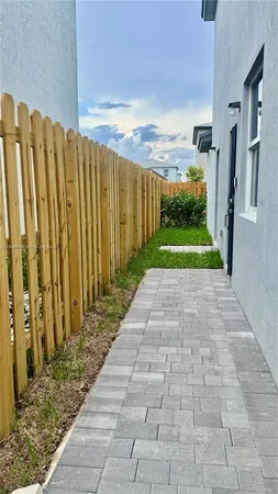 $1,850 | 19479 Southwest 340th Street, Unit 2, Homestead, FL 33034