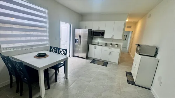 $1,850 | 19479 Southwest 340th Street, Unit 2, Homestead, FL 33034
