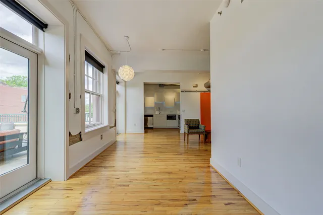 $2,250 | 2700 Albany Street, Unit 2B, Houston, TX 77006