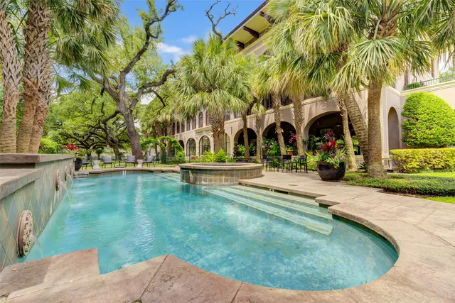 $2,250 | 2700 Albany Street, Unit 2B, Houston, TX 77006