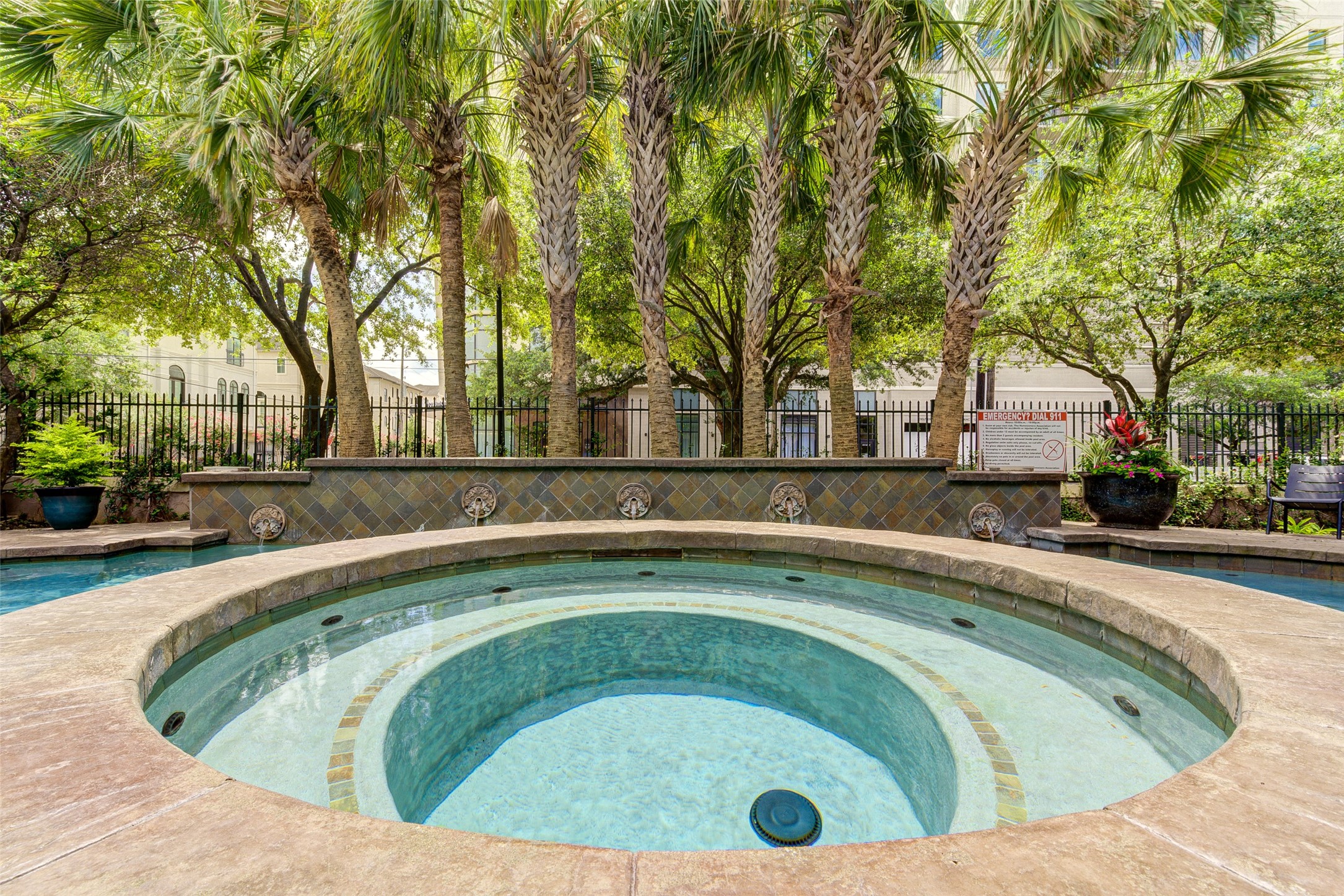 2700 Albany Street, Unit 2B Houston, TX 77006 - Photo 24 of 24