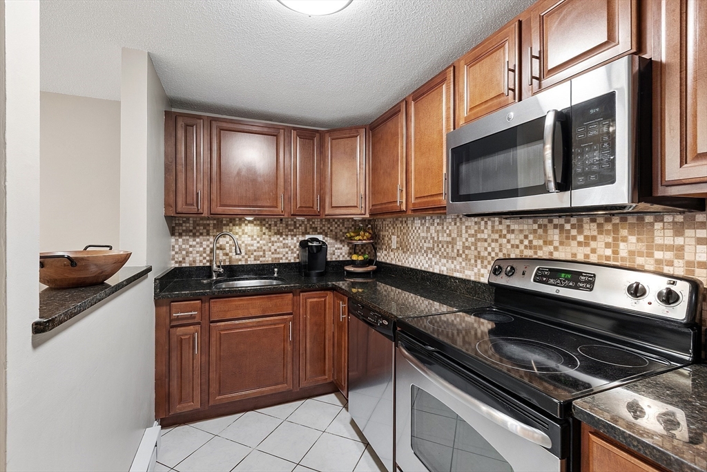 200 Manning Street, Unit 9A Hudson, MA 01749 - Photo 15 of 28