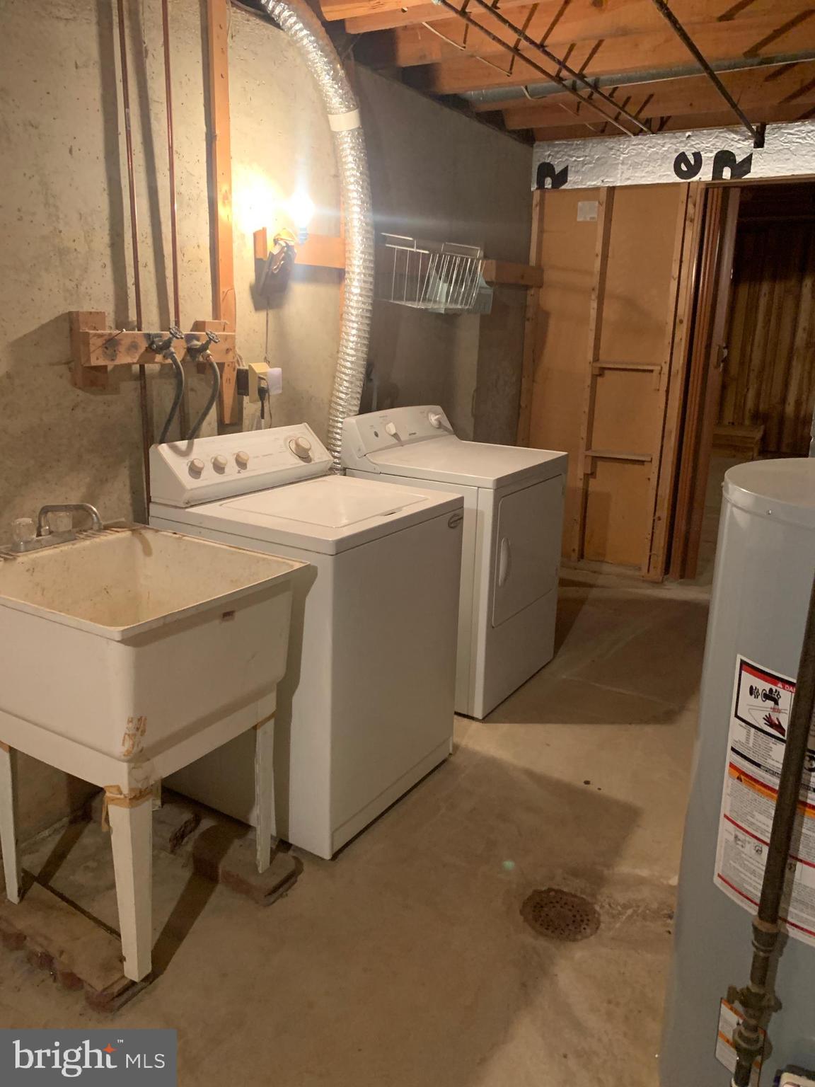 4415 Hilldale Road Reading, PA 19606 - Photo 8 of 23 Gallery Image 8