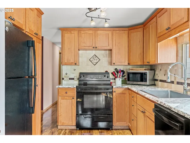 $499,900 | 1515 Northeast Meyers Lane, Corbett, OR 97019